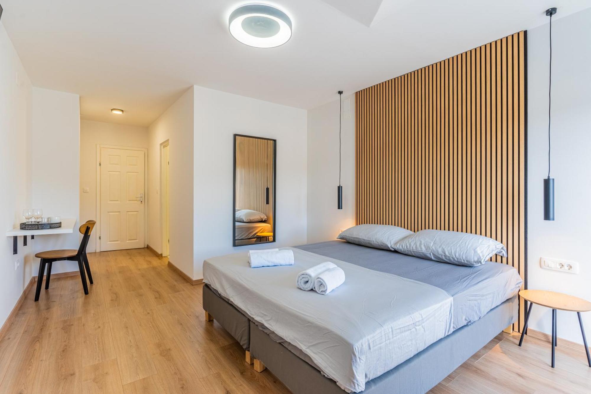 קרס Apartments & Rooms Klemenc מראה חיצוני תמונה