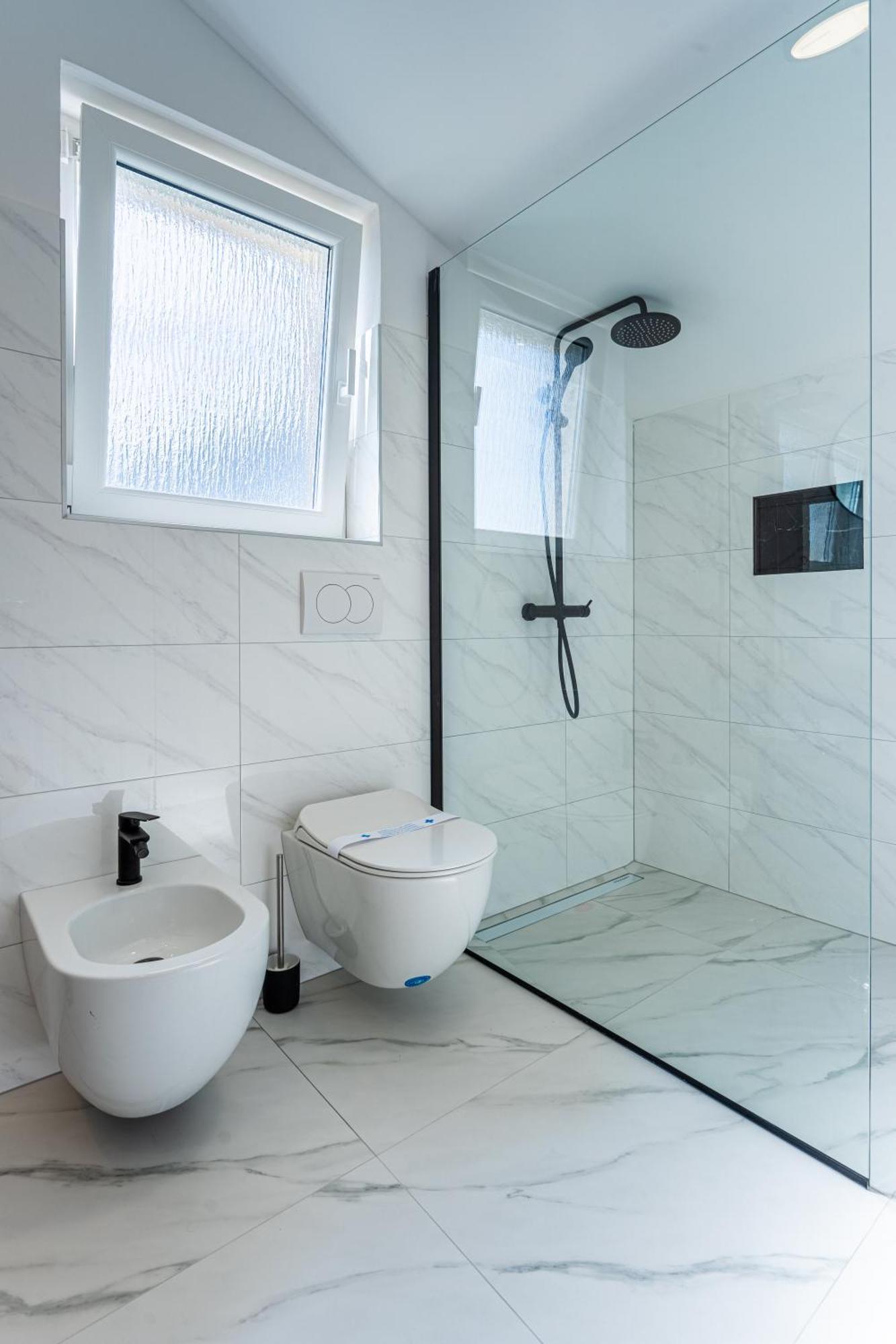 קרס Apartments & Rooms Klemenc מראה חיצוני תמונה