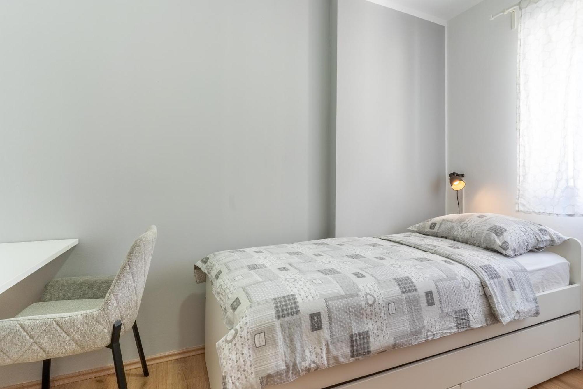 קרס Apartments & Rooms Klemenc חדר תמונה