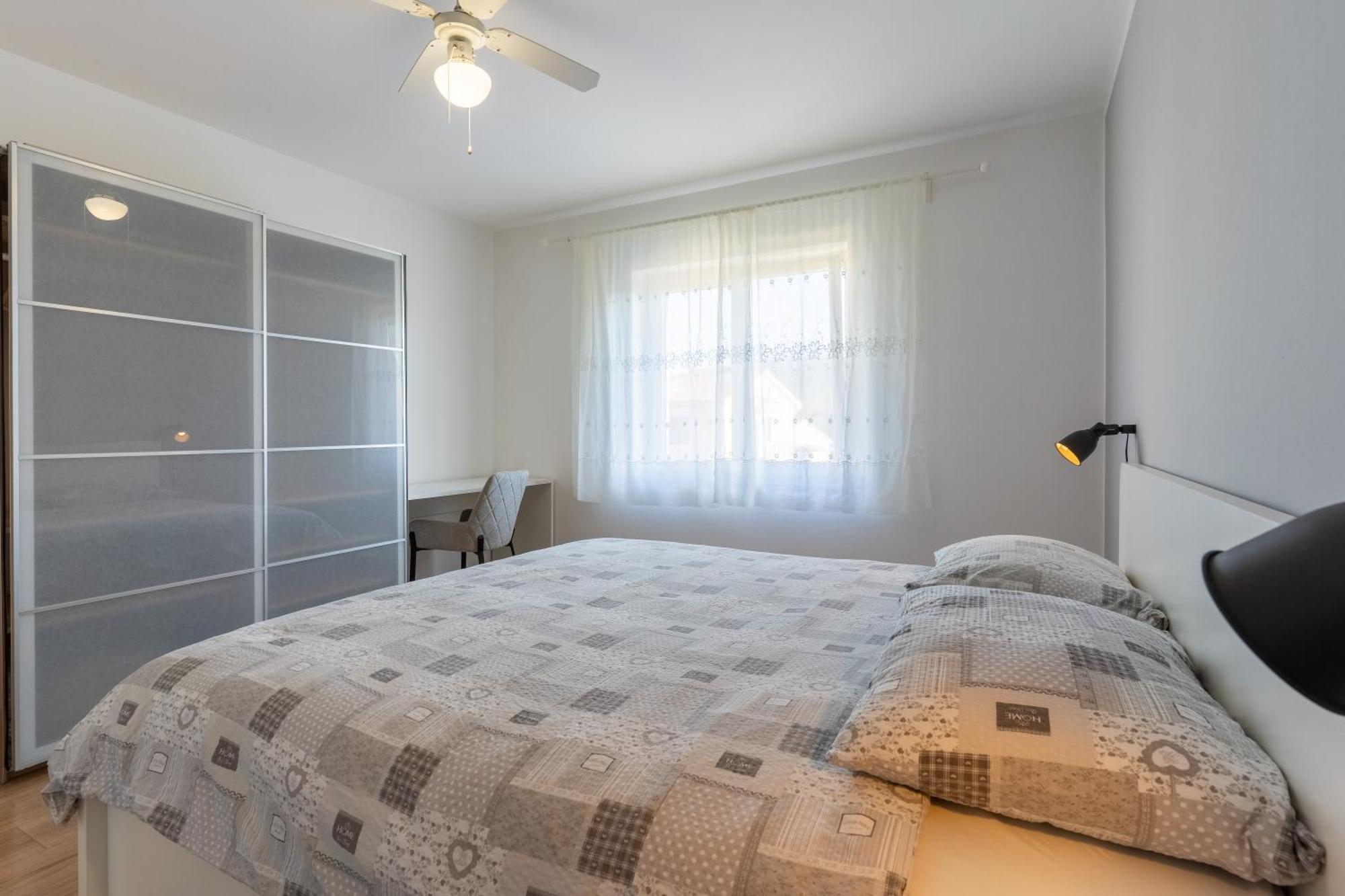 קרס Apartments & Rooms Klemenc מראה חיצוני תמונה