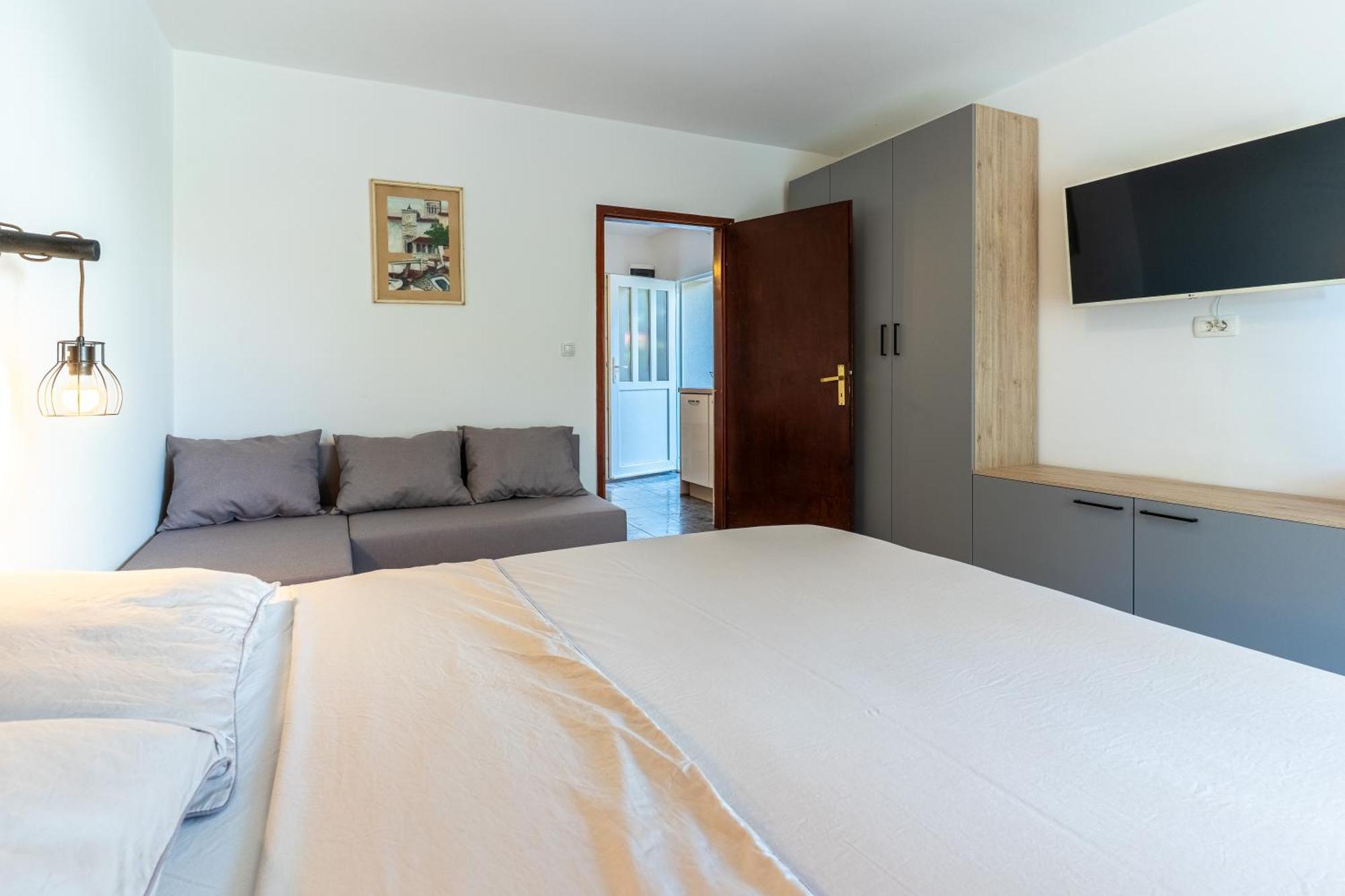 קרס Apartments & Rooms Klemenc מראה חיצוני תמונה