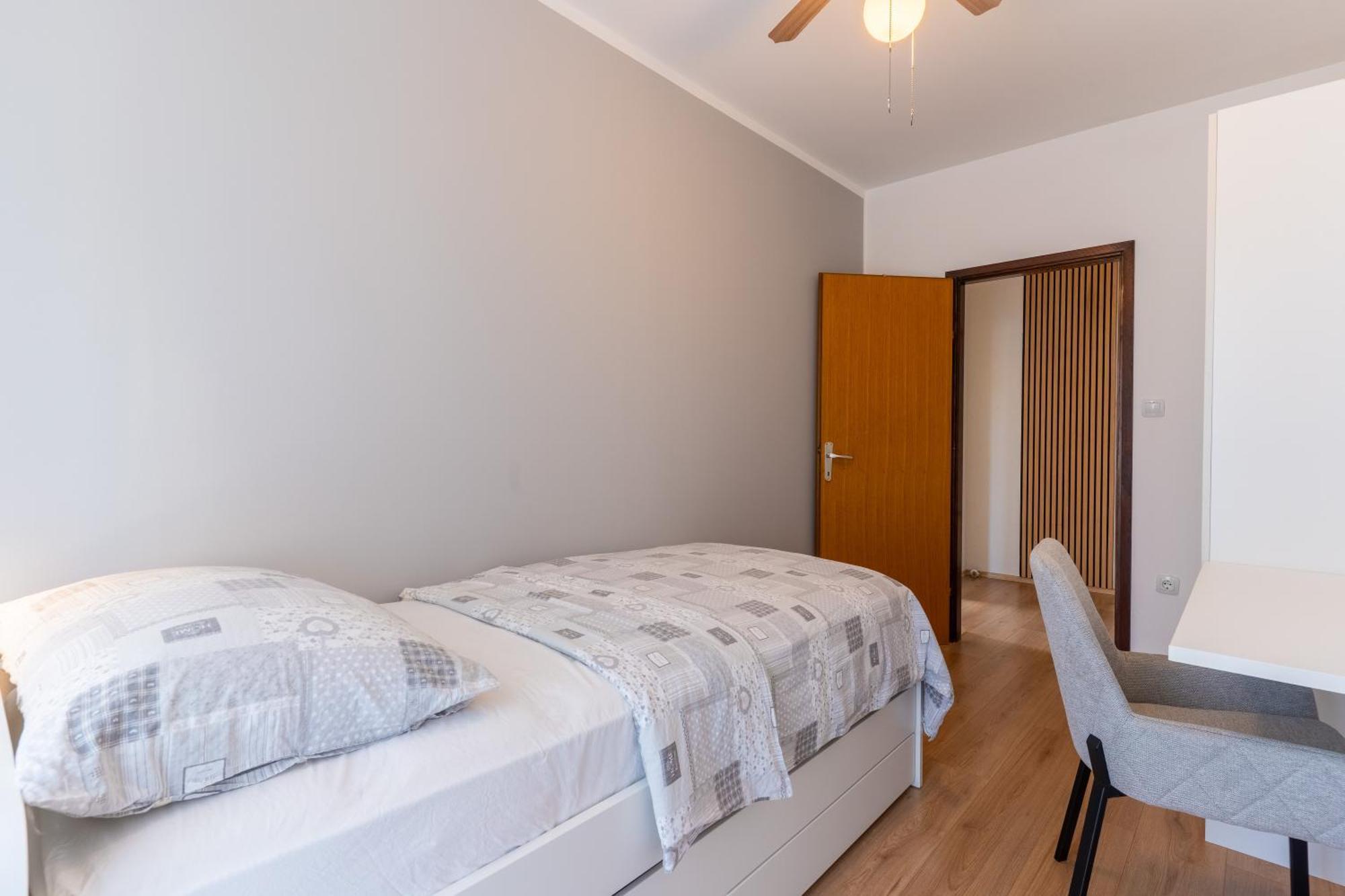 קרס Apartments & Rooms Klemenc חדר תמונה