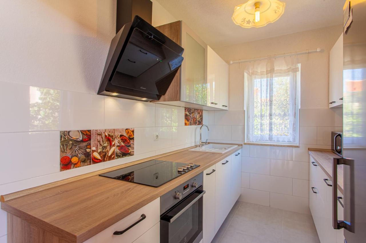 קרס Apartments & Rooms Klemenc מראה חיצוני תמונה
