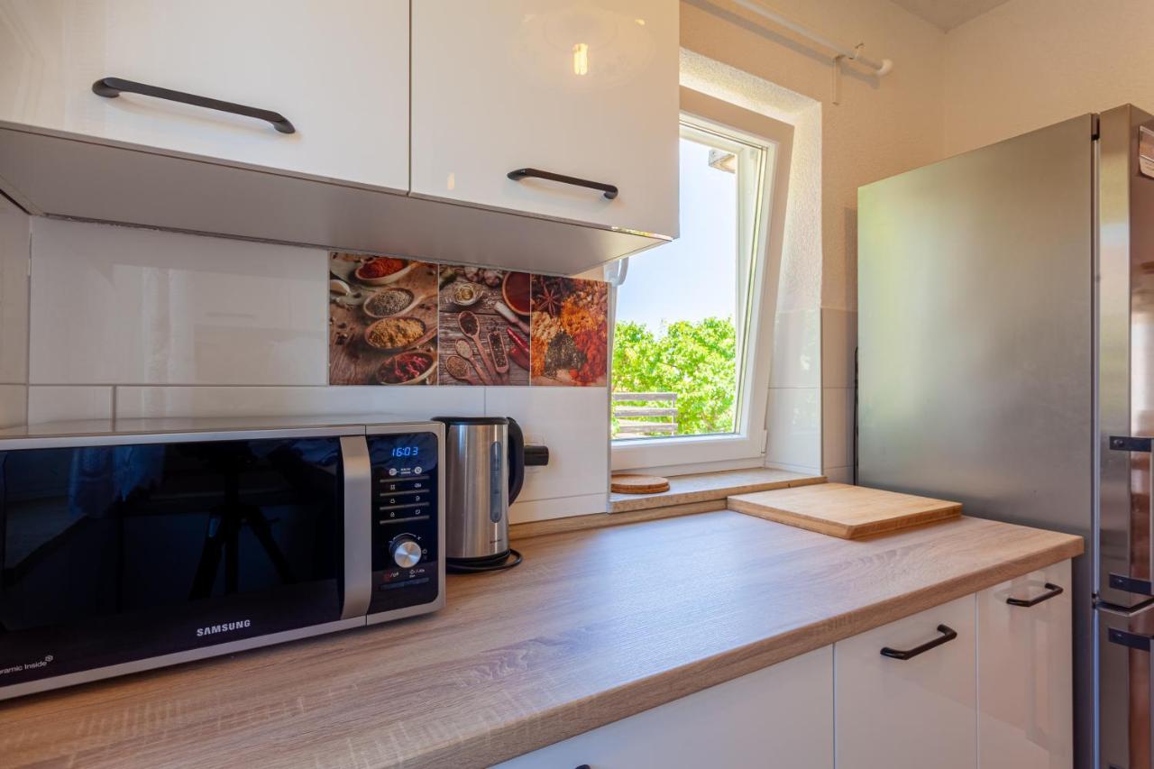 קרס Apartments & Rooms Klemenc מראה חיצוני תמונה